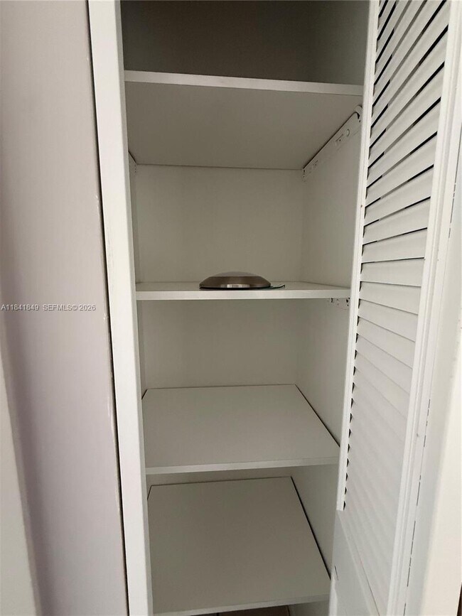 Building Photo - 6820 W Flagler St