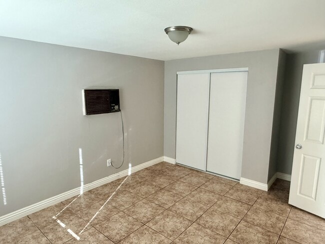 Building Photo - 10079 Hedrick Ave