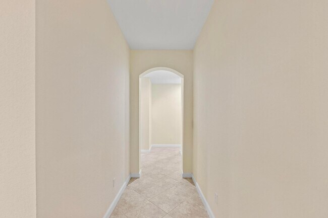 Building Photo - 1043 Vintner Blvd