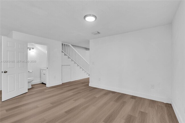 Building Photo - 140 NW 70th St