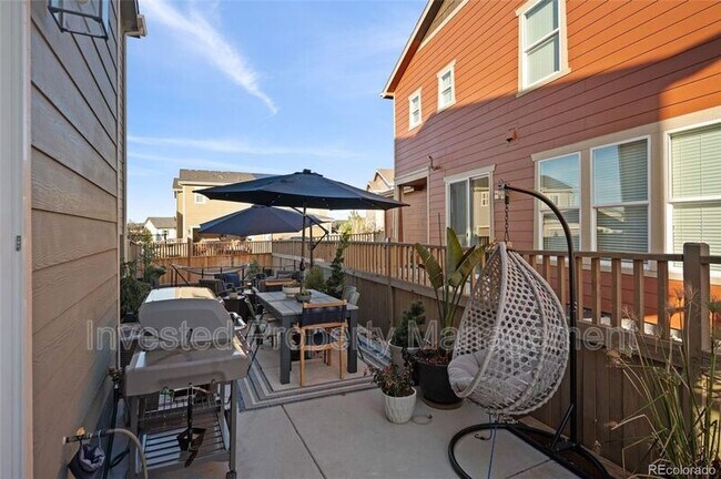 Building Photo - 3061 Low Meadow Blvd