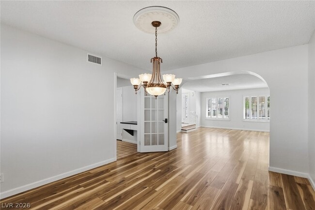 Building Photo - 3321 Basque St