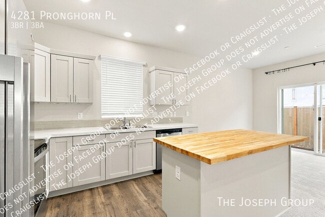 Building Photo - 4281 Pronghorn Pl