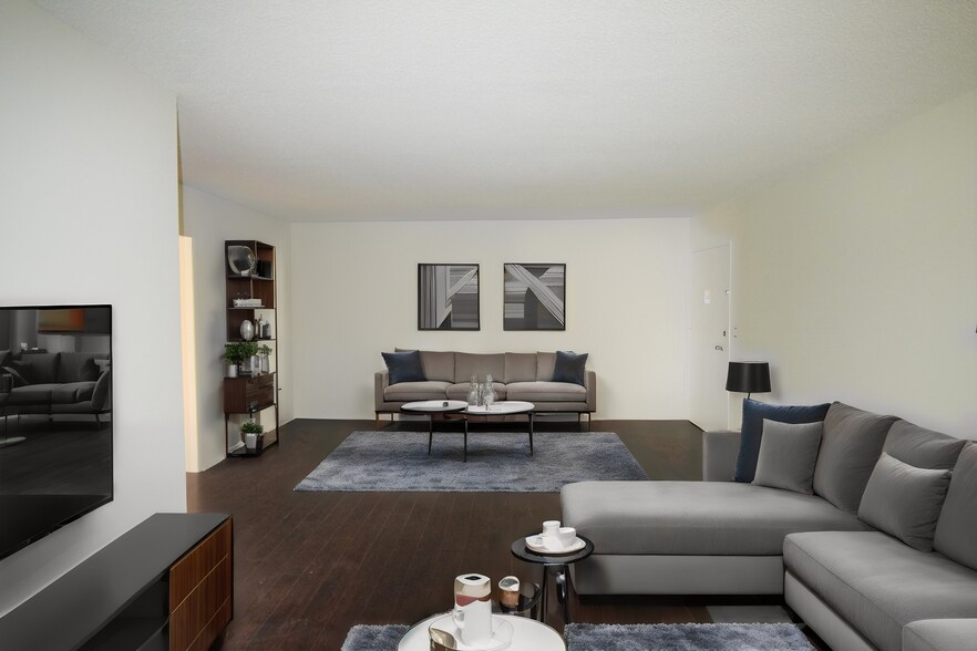 Building Photo - 10745 Hortense St