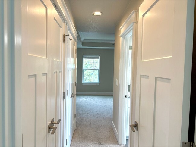 Building Photo - St. Johns Modern Build with Fenced Backyar...