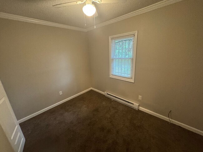 Building Photo - Main1212 A-B-C