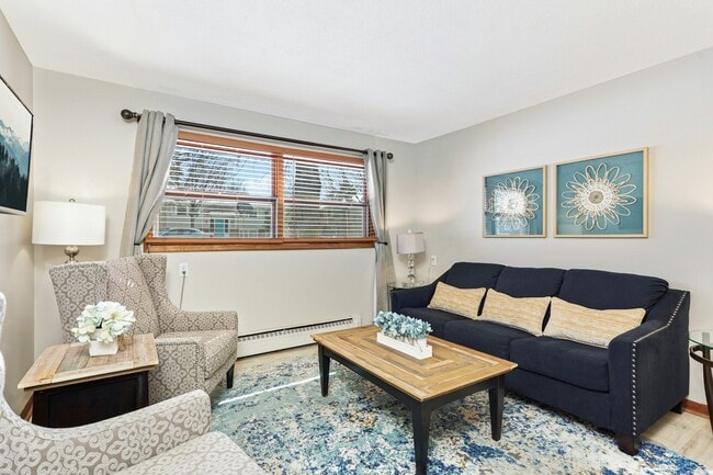 Primary Photo - 157 Mississippi Pl