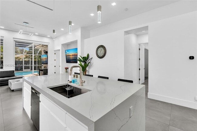 Building Photo - 5851 NW 125th Terrace