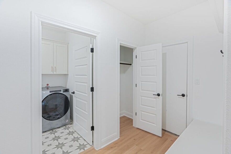 Building Photo - 2924 Zuni Pass