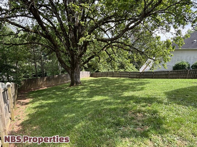 Building Photo - 10060 Madison Ridge Ln