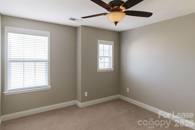 Building Photo - 116 Morning Mist Ln