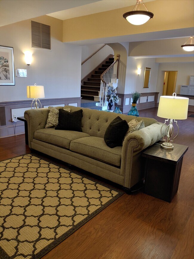 Central Hotel (Senior 55+) 10 Public Sq Galion OH 44833 Apartment