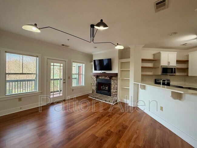 Building Photo - 9 Kenilworth Knl