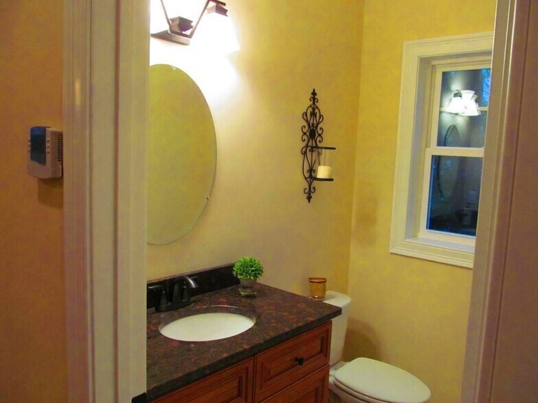 Building Photo - 214 Dallaire