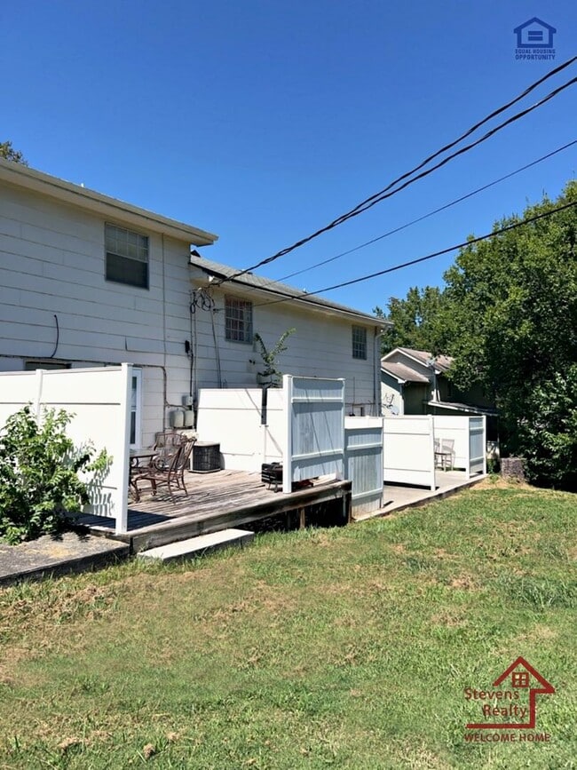 Building Photo - 4158 Willard Dr