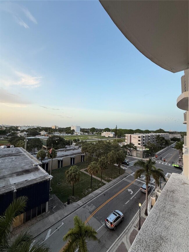Building Photo - 1830 Radius Dr