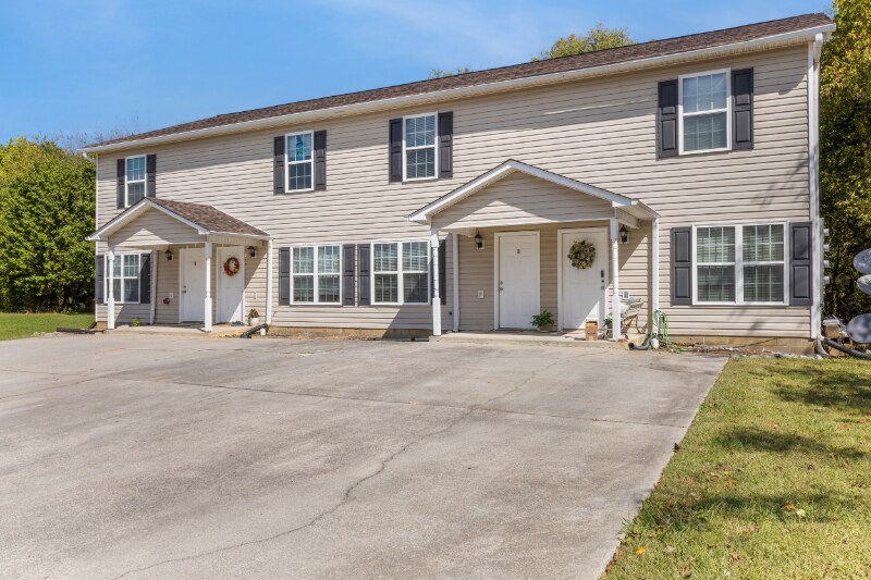 Building Photo - 109 Creekside Dr