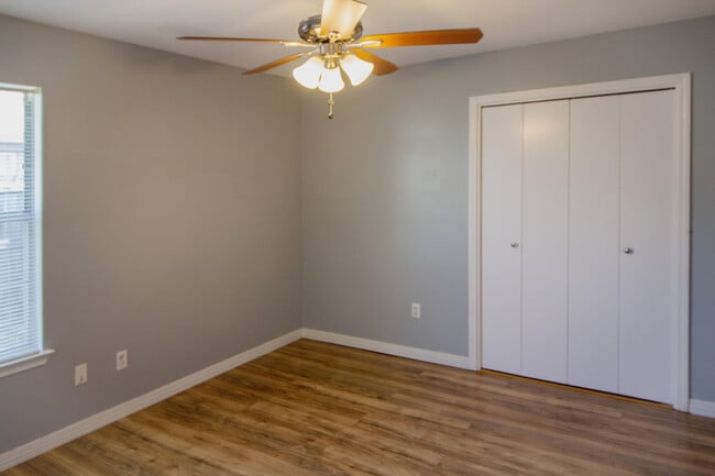 Building Photo - 479 Cascabellas St