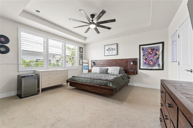 Building Photo - 1030 Eucalyptus Dr