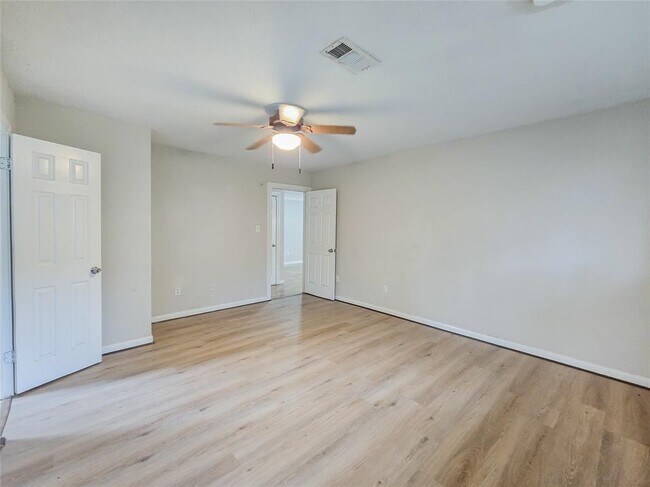 Building Photo - 11207 Sagevalley Dr