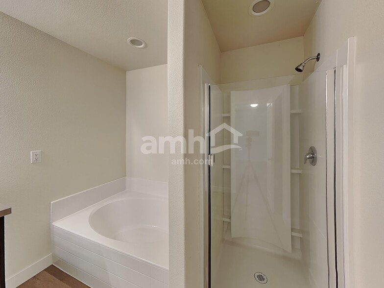 Building Photo - 1719 Blacktail Ln