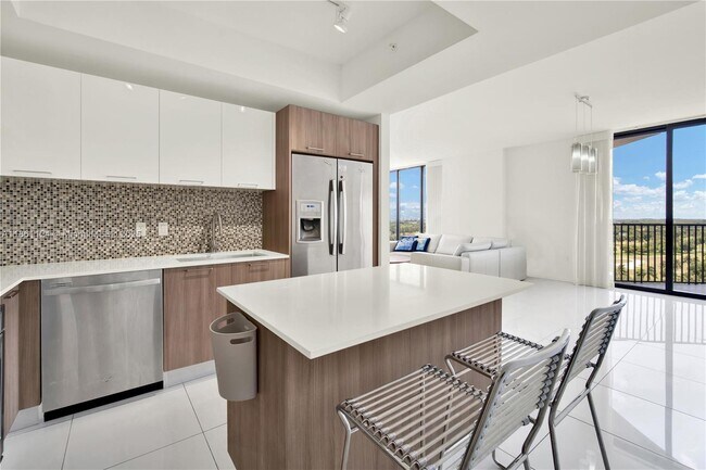 Building Photo - 5300 Paseo Blvd