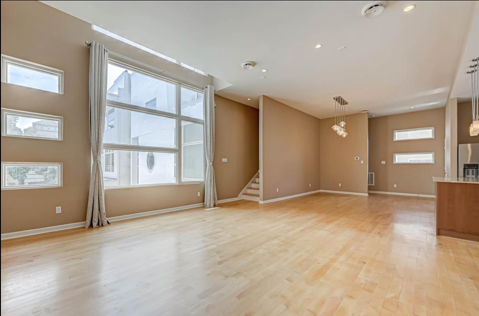 Building Photo - 5628 Kiam St