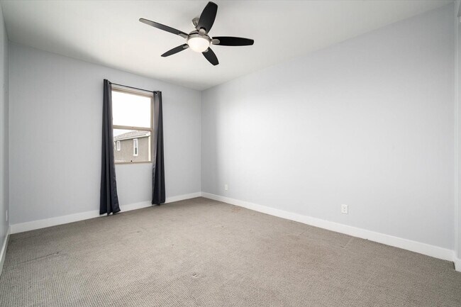 Building Photo - 25822 N 20th Ln