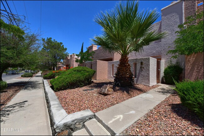 Primary Photo - 710 N Resler Dr