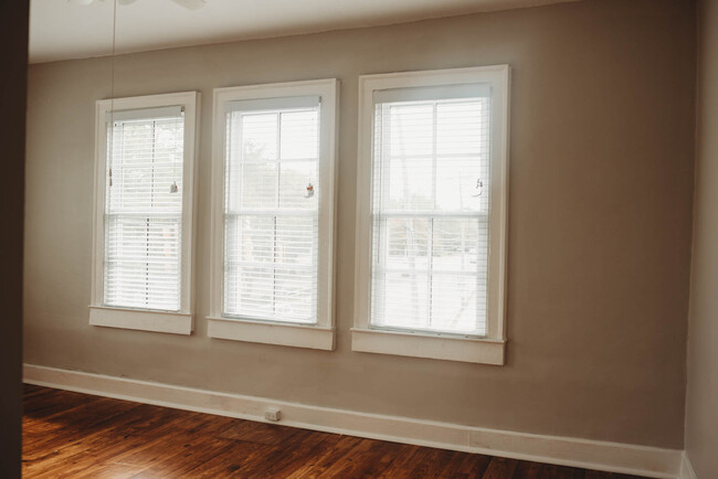 Bedroom - 529 E Washington St