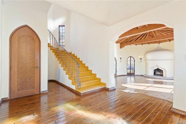 Building Photo - 17501 Castellammare Dr