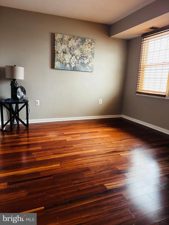 Building Photo - 118 Westwick Ct