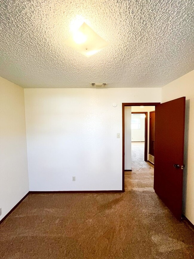 Building Photo - Available NOW!!!! Gorgeous 1 story, 3 bedroom, 2 bath, 2 car garage home with garage door opener....