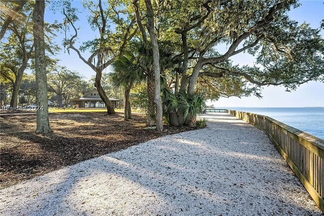 Building Photo - Hilton Head Plantation - 5 Bridle Court