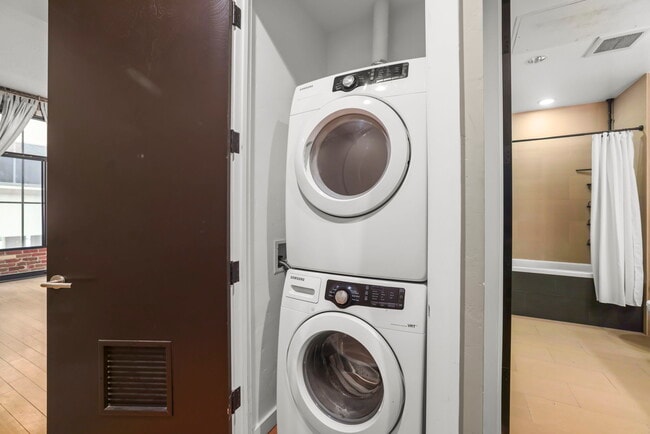 Building Photo - 16 Jessie St