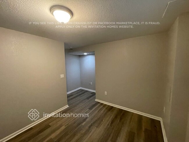 Building Photo - 4892 N Silverlace Dr