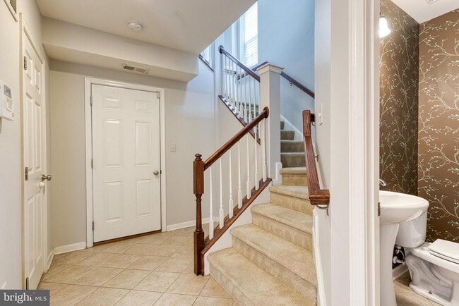 Building Photo - 9301 Paragon Way