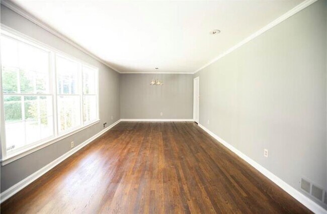 Building Photo - 2383 Northside Pkwy NW