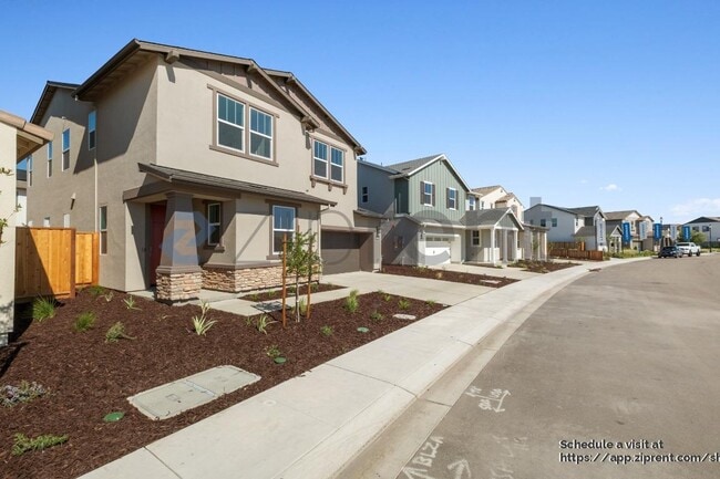 Building Photo - 3335 Cascade Dr