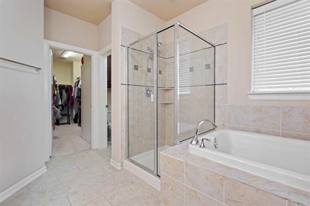 Building Photo - 1016 Lone Ivory Trail