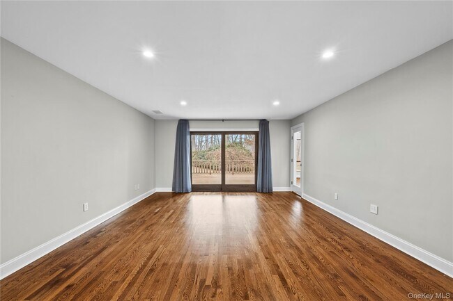 Building Photo - 1 Yale Dr