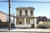 Building Photo - Charming 2-Bedroom/1-Bathroom House for Rent in Rankin - $1000/month