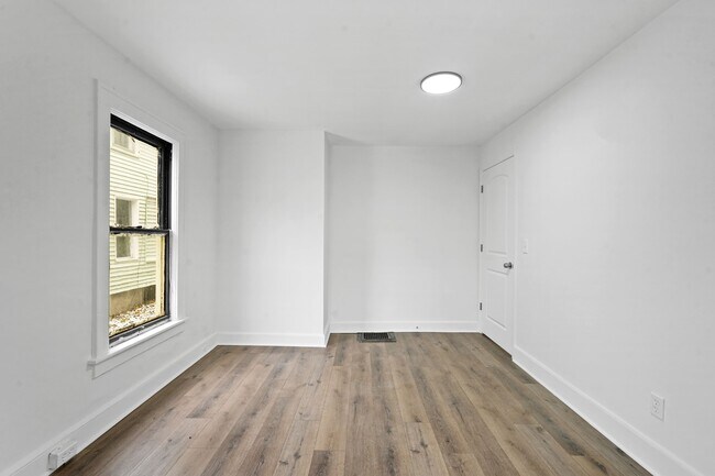 Building Photo - 66 Endicott Ave