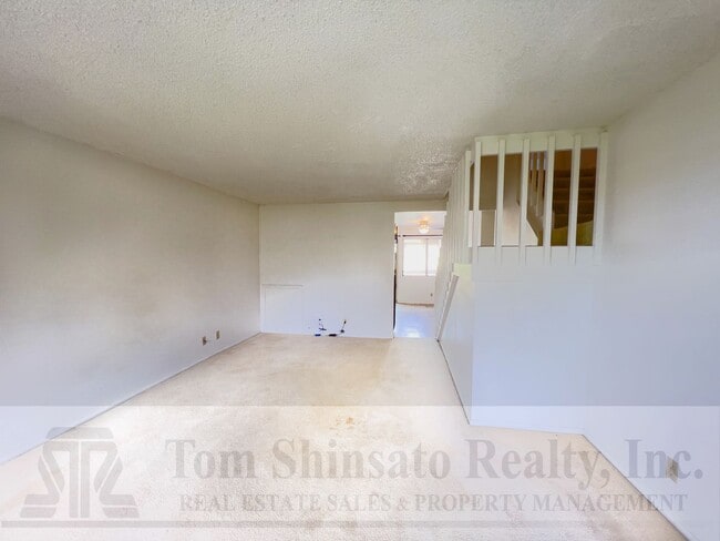 Building Photo - Townhouse at Mariner's Village 2