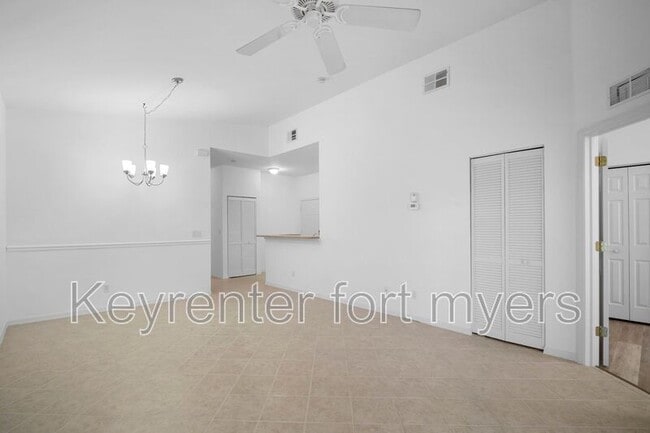 Building Photo - 4241 Bellasol Cir