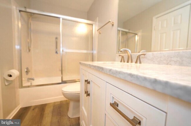 Building Photo - 5630 Ringwood Dr