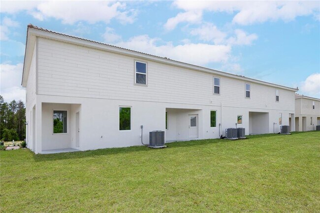 Building Photo - 552 Bay Leaf Dr