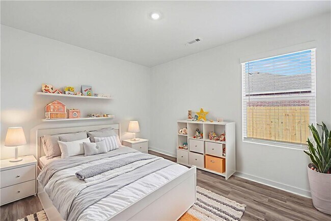 Building Photo - 539 Colorado St