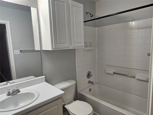 Building Photo - 149 Buttercup Way