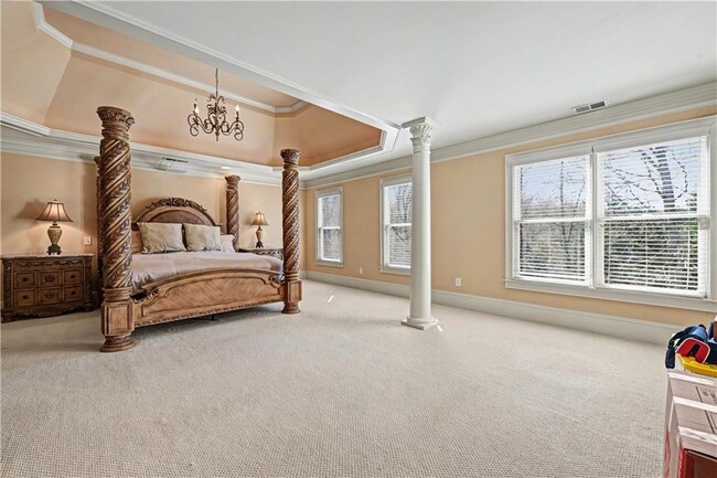 Building Photo - 4026 Palisades Main